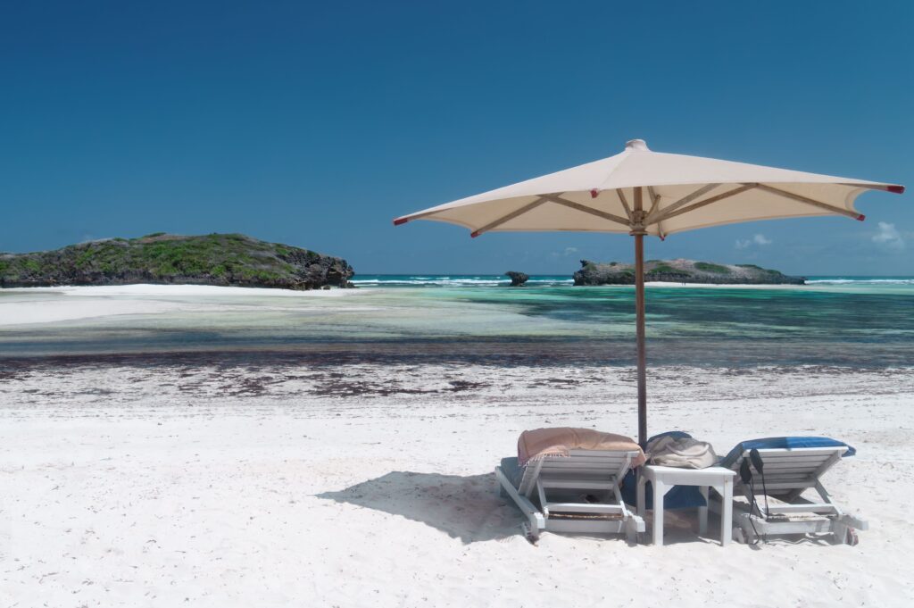 Plage paradisiaque et intimiste pour une escapade à deux sur-mesure